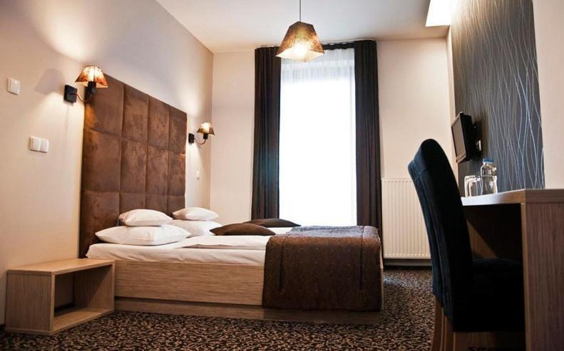Hotel Vis A Vis Olesnica  Room photo
